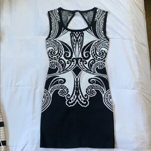 Elegant 2000s Guess Black and White Patterned Dress